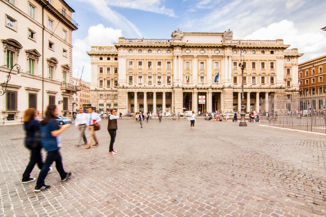 Room 94 Piazza Di Spagna Рим Екстериор снимка