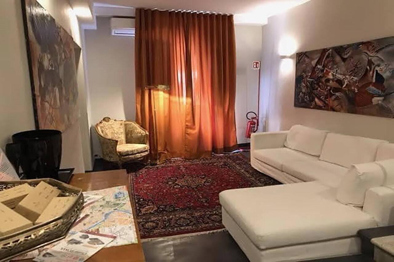 Room 94 Piazza Di Spagna Рим Екстериор снимка